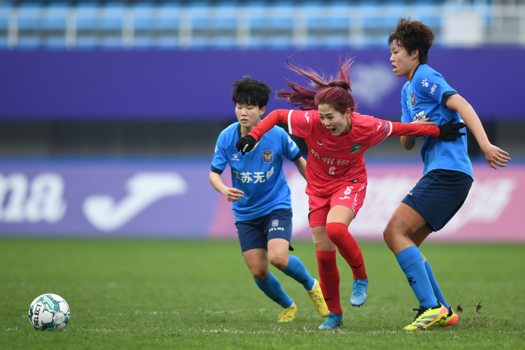 中国女足在国际足球锦标赛中斩获胜利 中国女足在国际足球锦标赛中斩获胜利