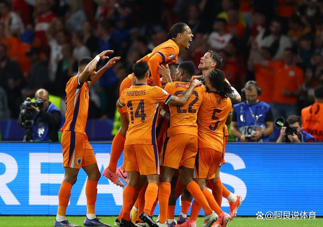 英格兰力压波兰，挺进欧洲杯四强争夺