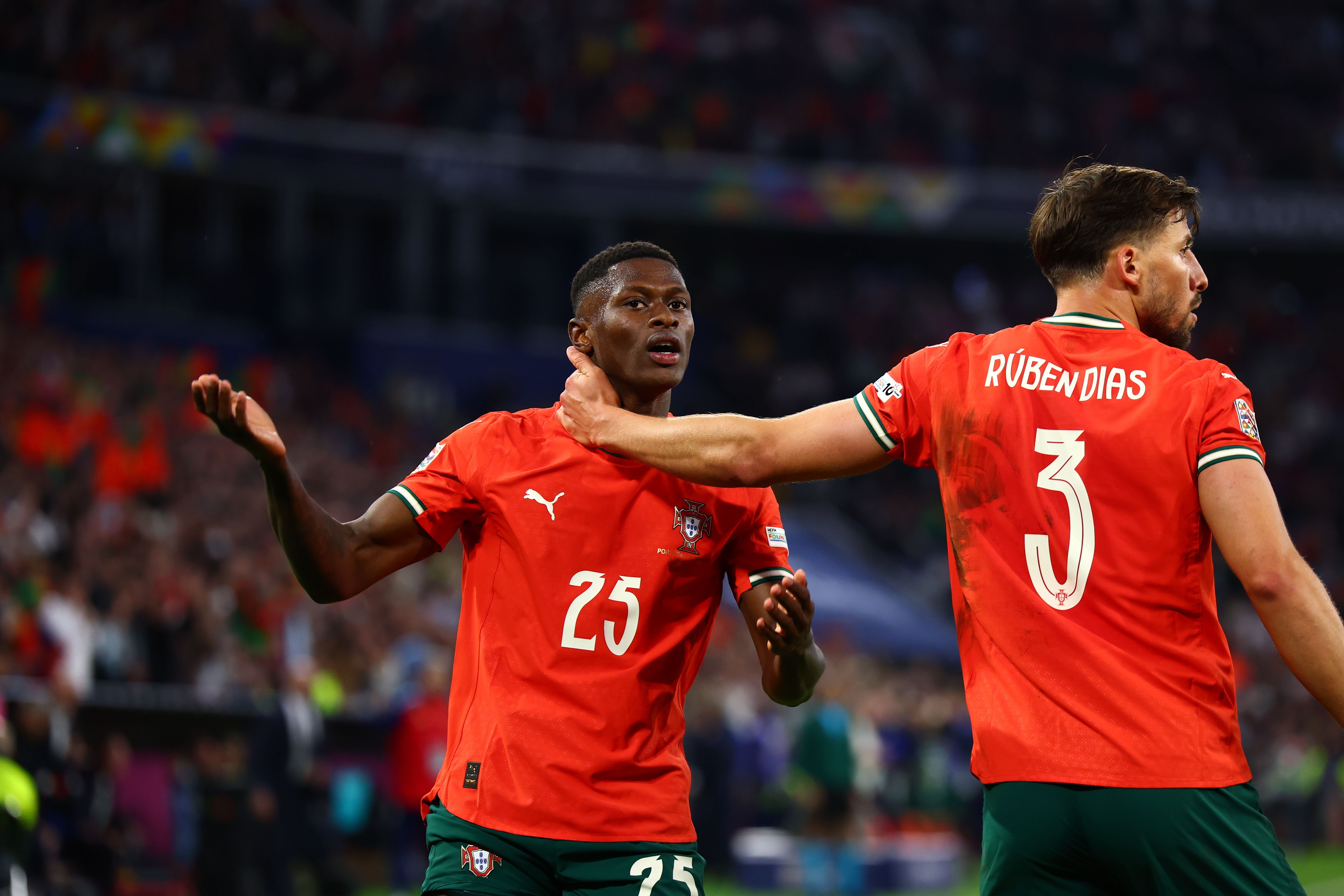 葡萄牙门将连场出色表现赢得赞誉 葡萄牙门将连场出色表现赢得赞誉