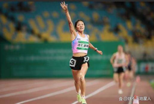 肯尼亚运动员勇夺女子马拉松金牌 肯尼亚运动员勇夺女子马拉松金牌