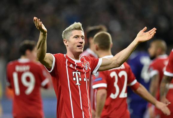 包含尤文图斯开门红!尤文-小胜莱比锡,提前出线的词条 包含尤文图斯开门红!尤文-小胜莱比锡,提前出线的词条