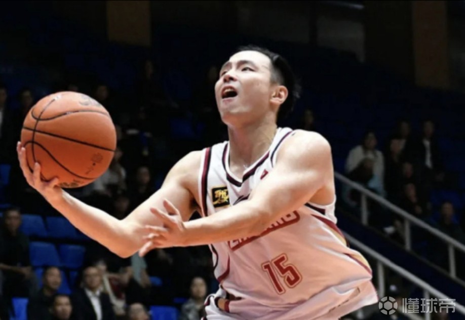 浙江男篮跌入低谷,苦苦挣扎 浙江男篮跌入低谷,苦苦挣扎