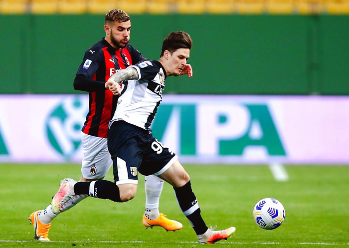 马拉内里逃得生天，卡利亚里难逃降级