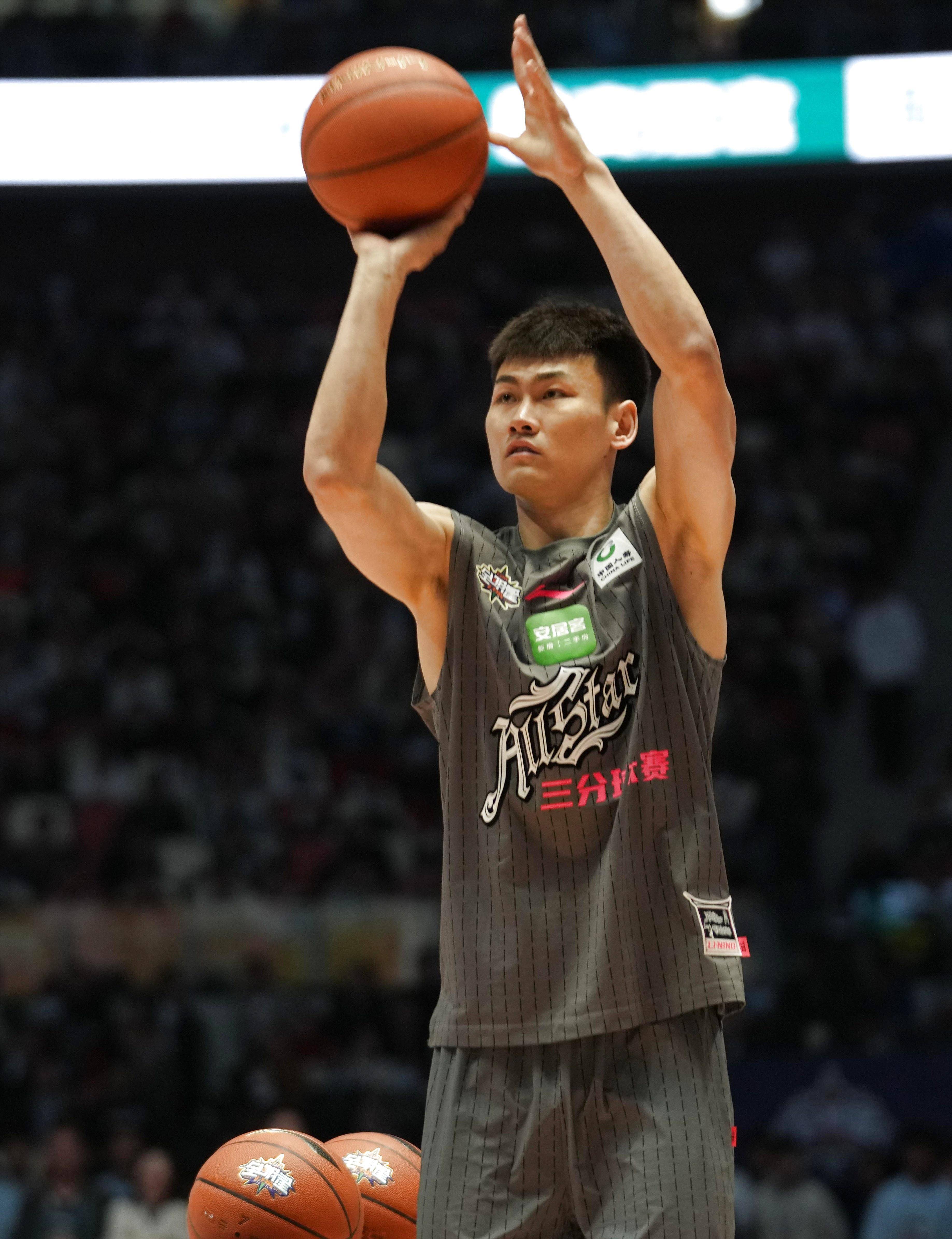 CBA选手发挥出色,荣膺最佳MVP的简单介绍 CBA选手发挥出色,荣膺最佳MVP的简单介绍