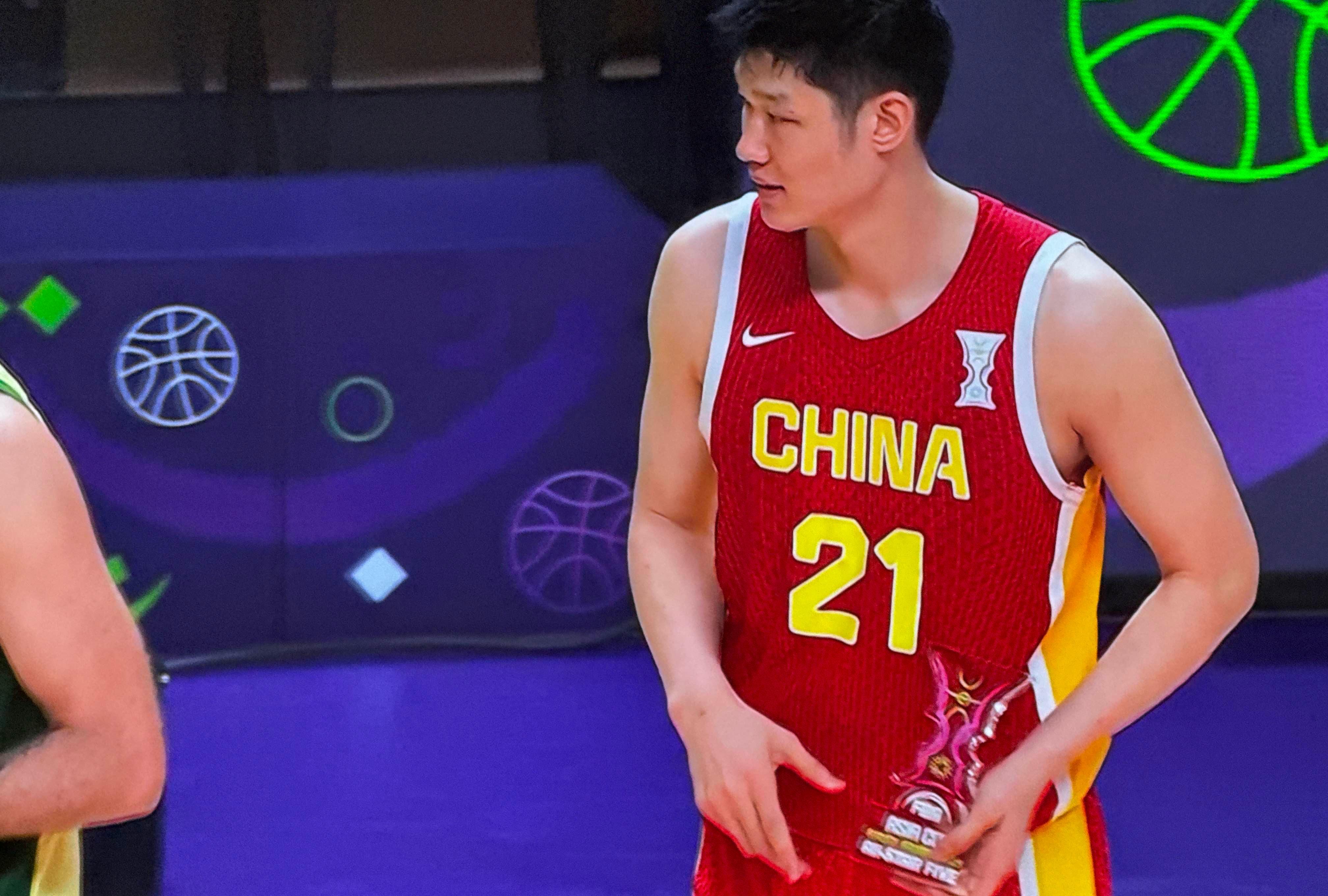 CBA选手发挥出色,荣膺最佳MVP的简单介绍 CBA选手发挥出色,荣膺最佳MVP的简单介绍