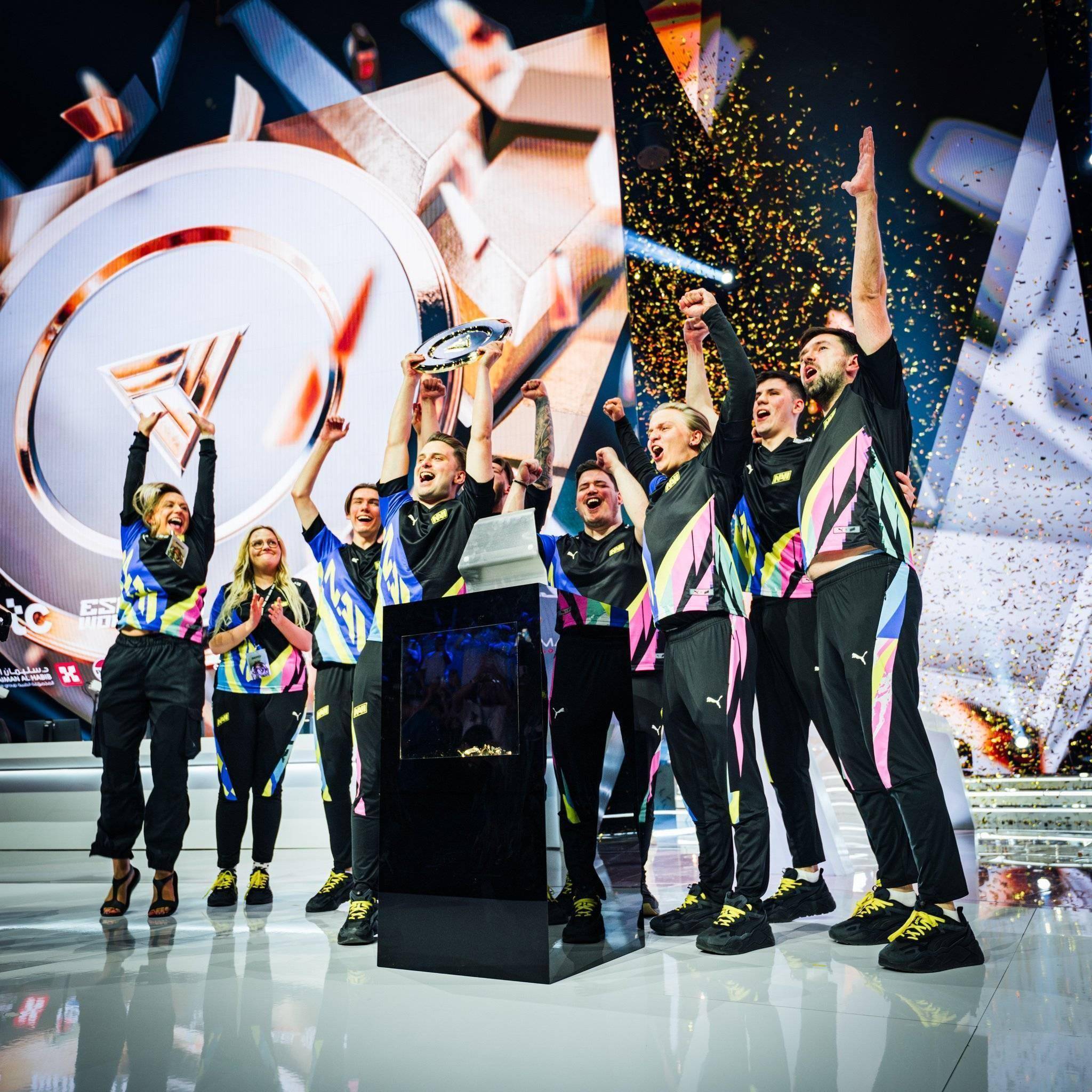 CS2赛事精彩瞬间盘点，年度回顾震撼登场的简单介绍