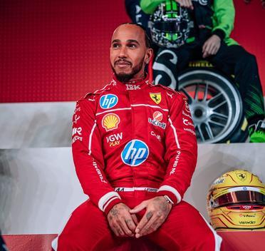 索伯车队逆转哈斯车队,阿隆索带队取胜 索伯车队逆转哈斯车队,阿隆索带队取胜