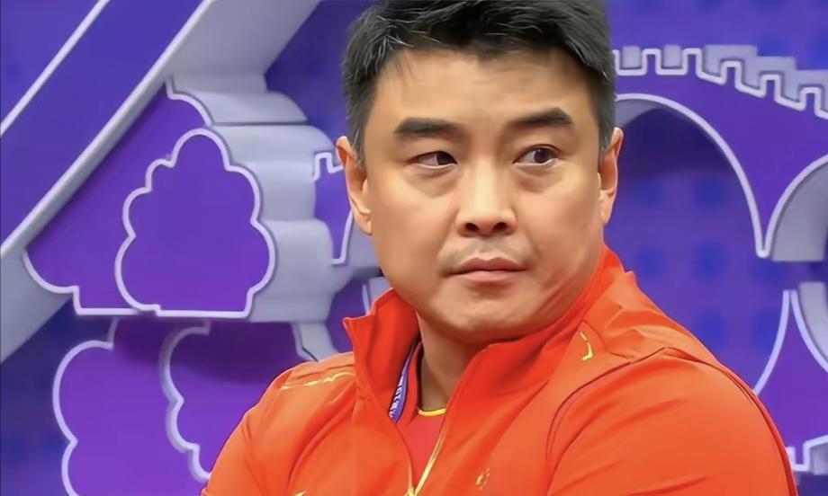 英格兰队横扫德国队,王皓点燃赛场 英格兰队横扫德国队,王皓点燃赛场