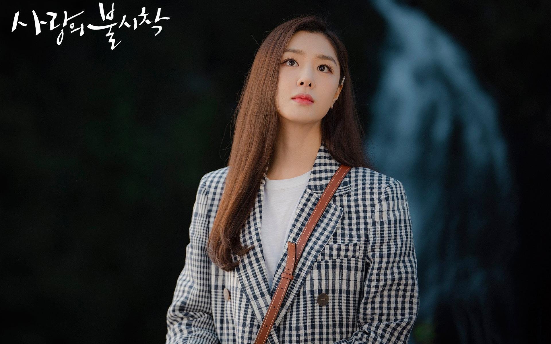 雷火电竞网站-米切尔撕裂防线，活塞火力全开强势压制勇士