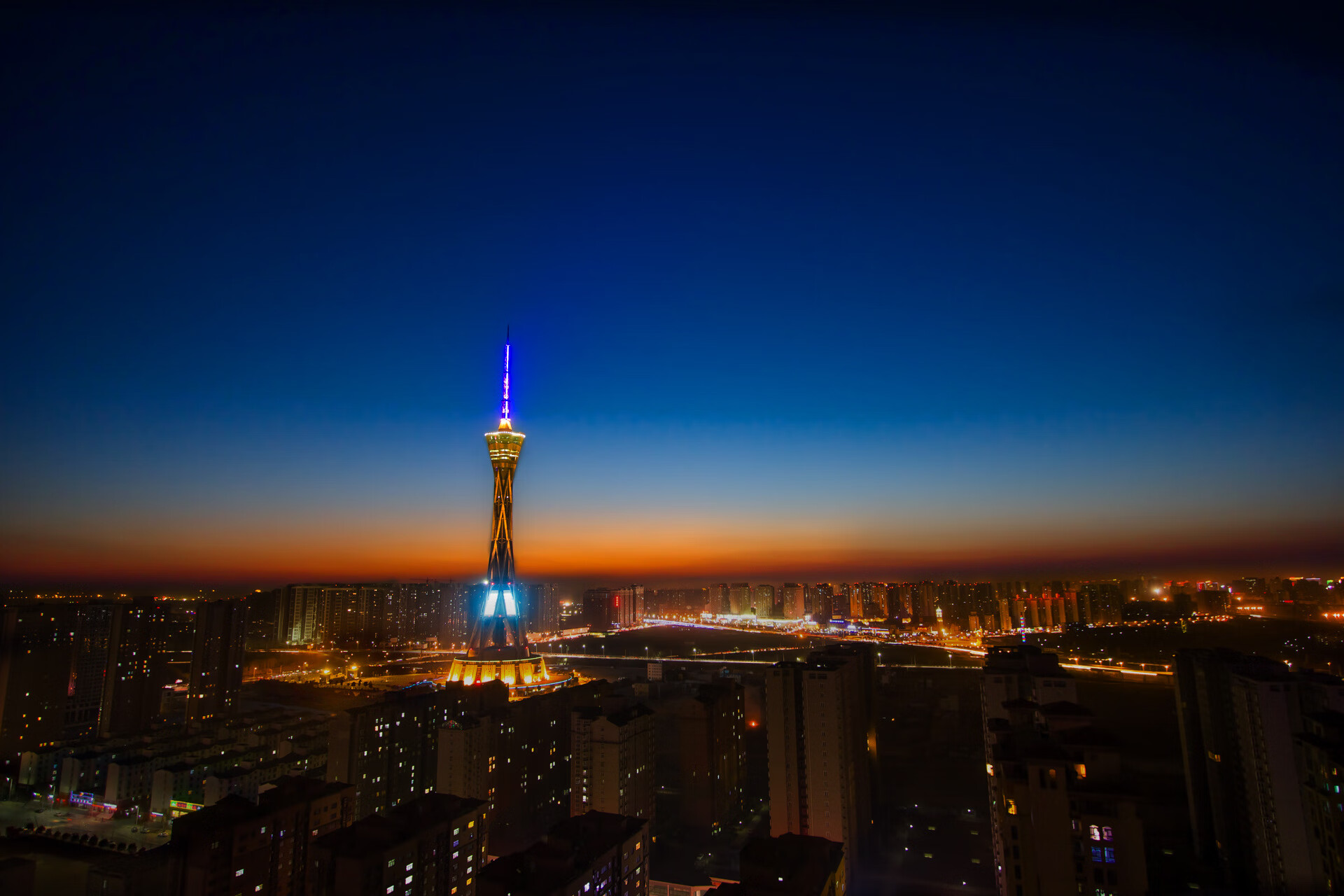 维尼修斯欧冠决赛爆发制胜,皇马力克拜仁问鼎,法国双星闪耀争冠战