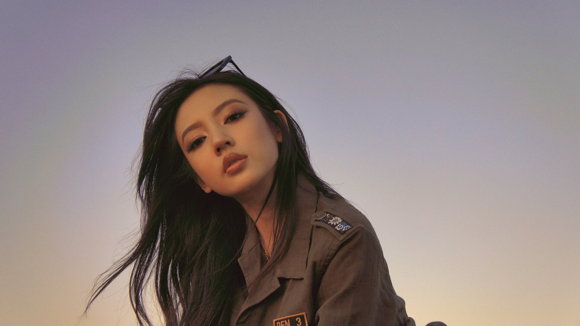 凯旋门前的城门，门迪一夫当关，巴黎血战红牛