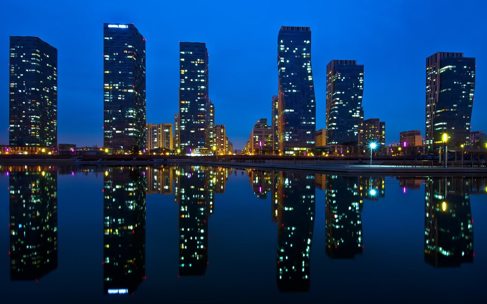 老将狙击新纪元，本泽马关键战不手软改写意甲焦点夜